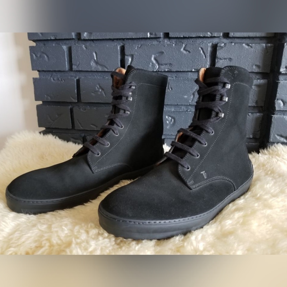 Tod's Luxury Leather Lace Up Boots